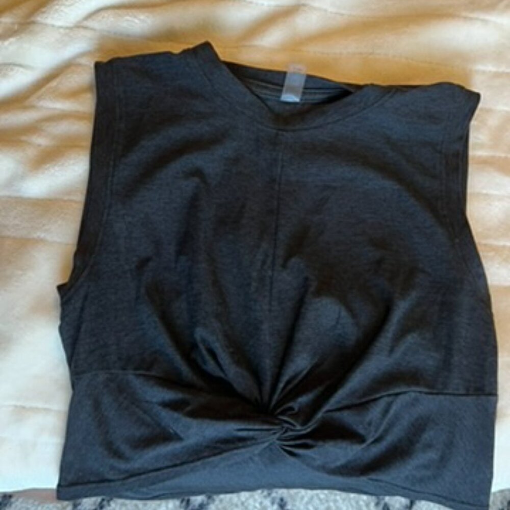 Beyond Yoga Featherweight Center Stage Cropped Tank and Shorts